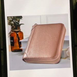 Womens credit card holder